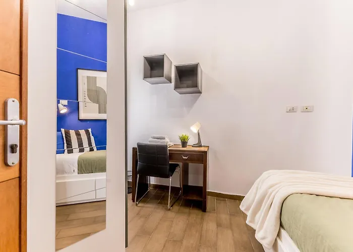 Apartment Mondrian House
