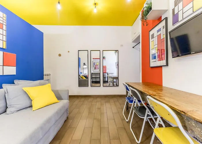 Mondrian House Apartment Rom